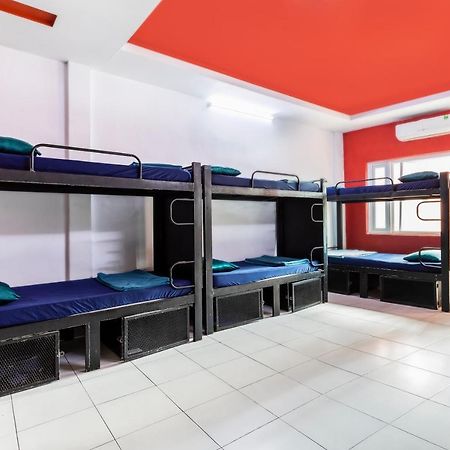 הו צ'י מין סיטי Hangout Hostel Hcm (Adults Only) מראה חיצוני תמונה